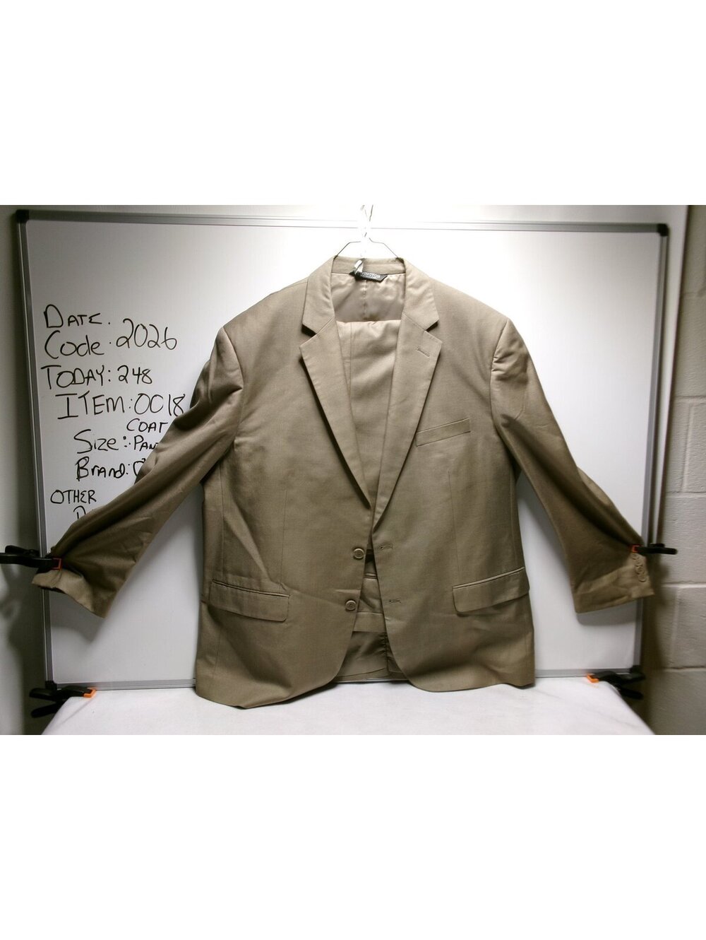 Christopher Banks Womens Gray Suit Size 8P
